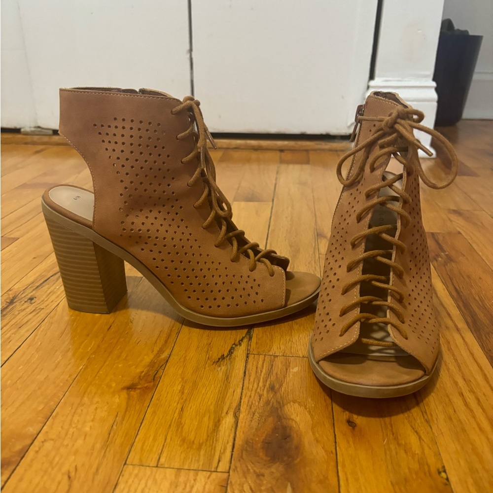 Daytime Heels